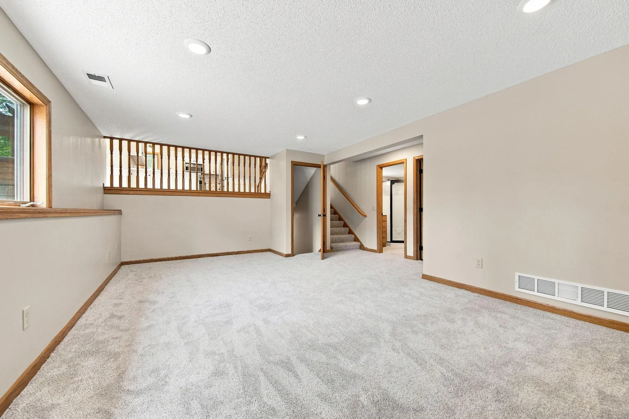 Photo 18 of 9081 13th Ne Street
