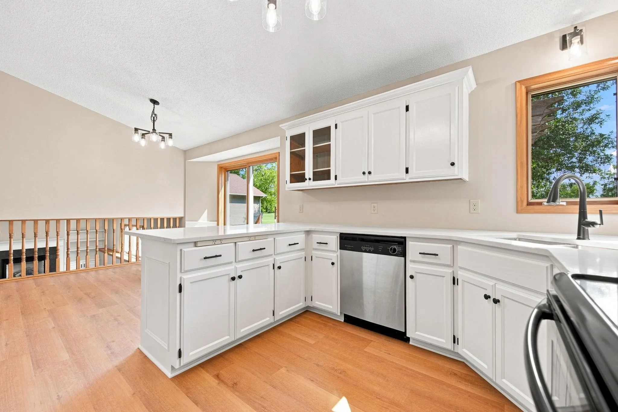 Photo 9 of 9081 13th Ne Street