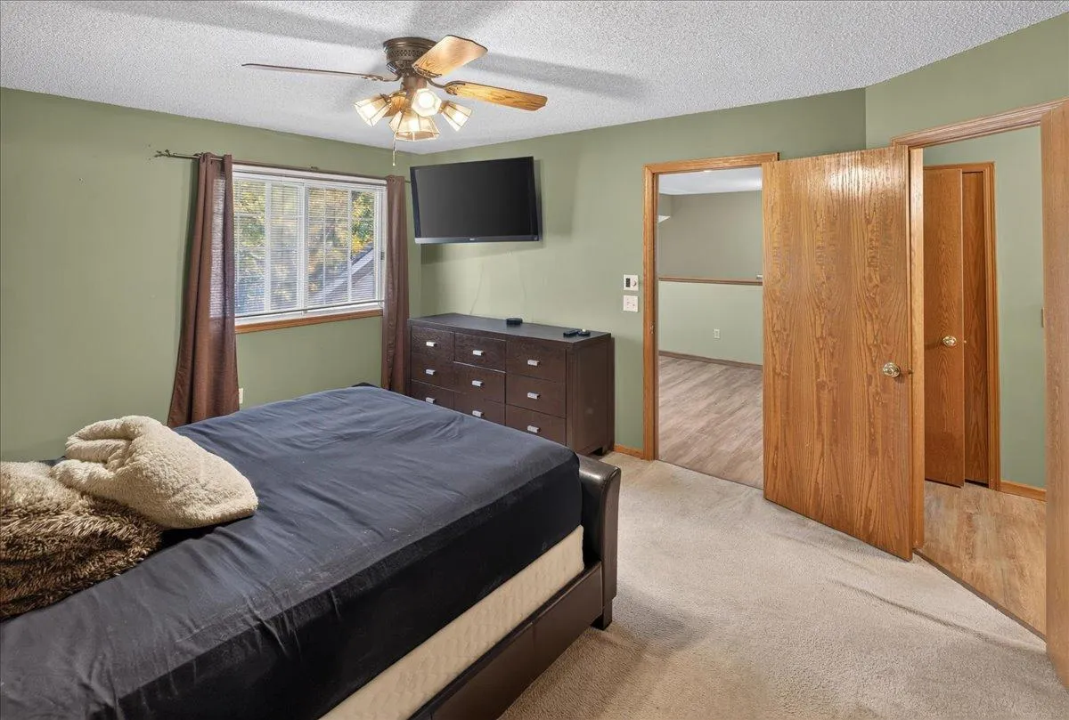 Photo 21 of 2583 Lockwood Drive