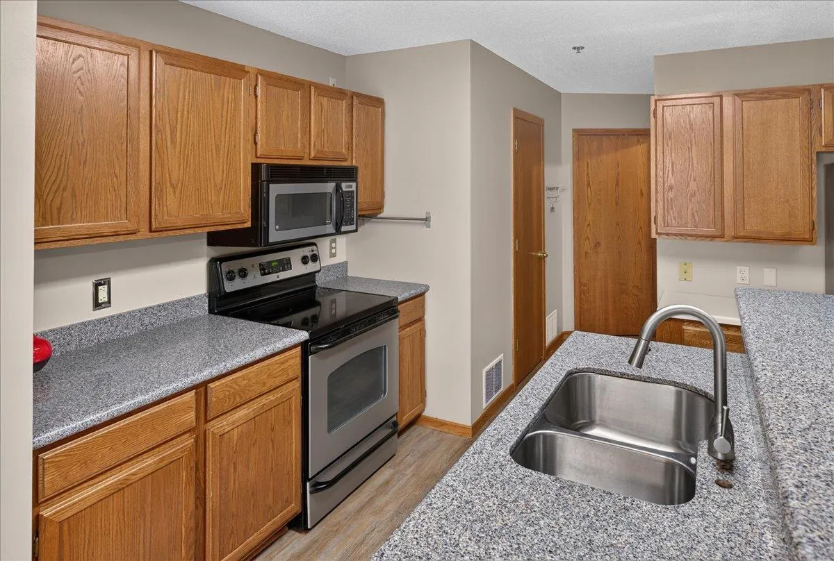 Photo 14 of 2583 Lockwood Drive