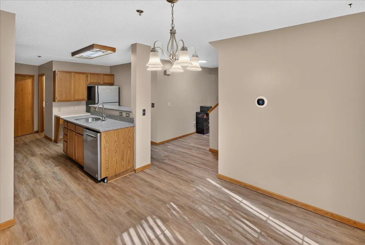 Photo 13 of 2583 Lockwood Drive
