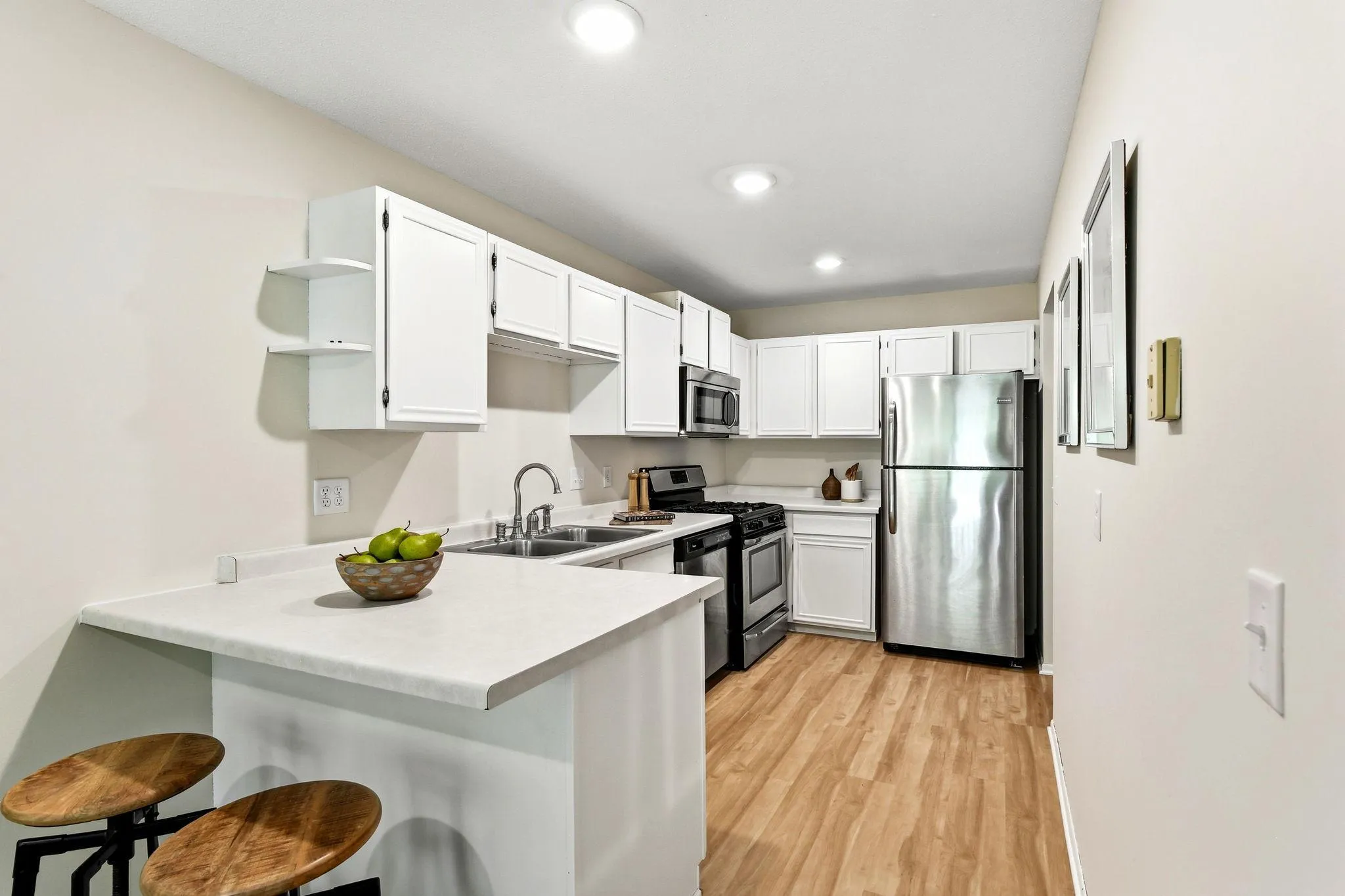 Photo 8 of 1213 Timbershore Lane