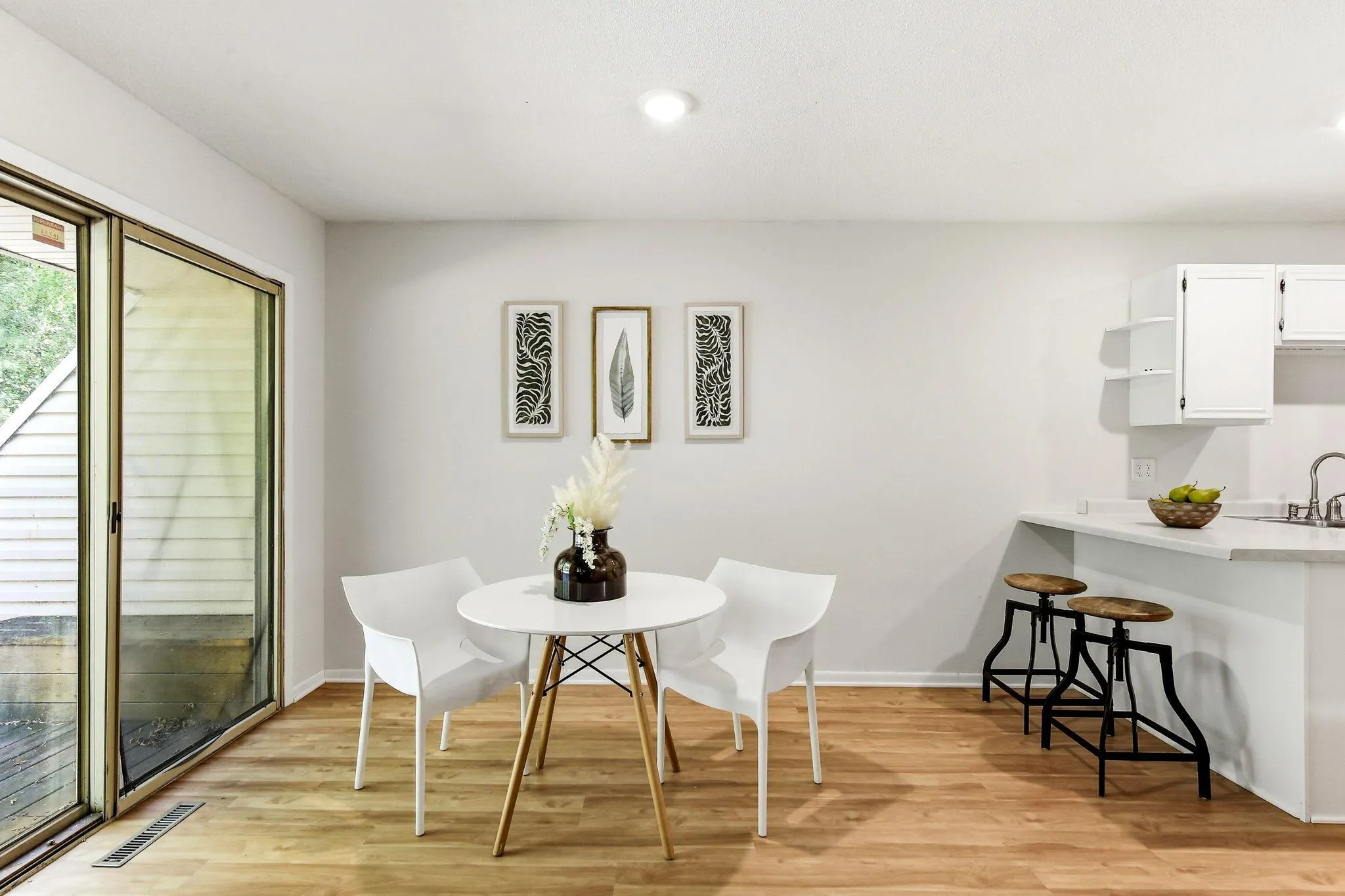 Photo 6 of 1213 Timbershore Lane