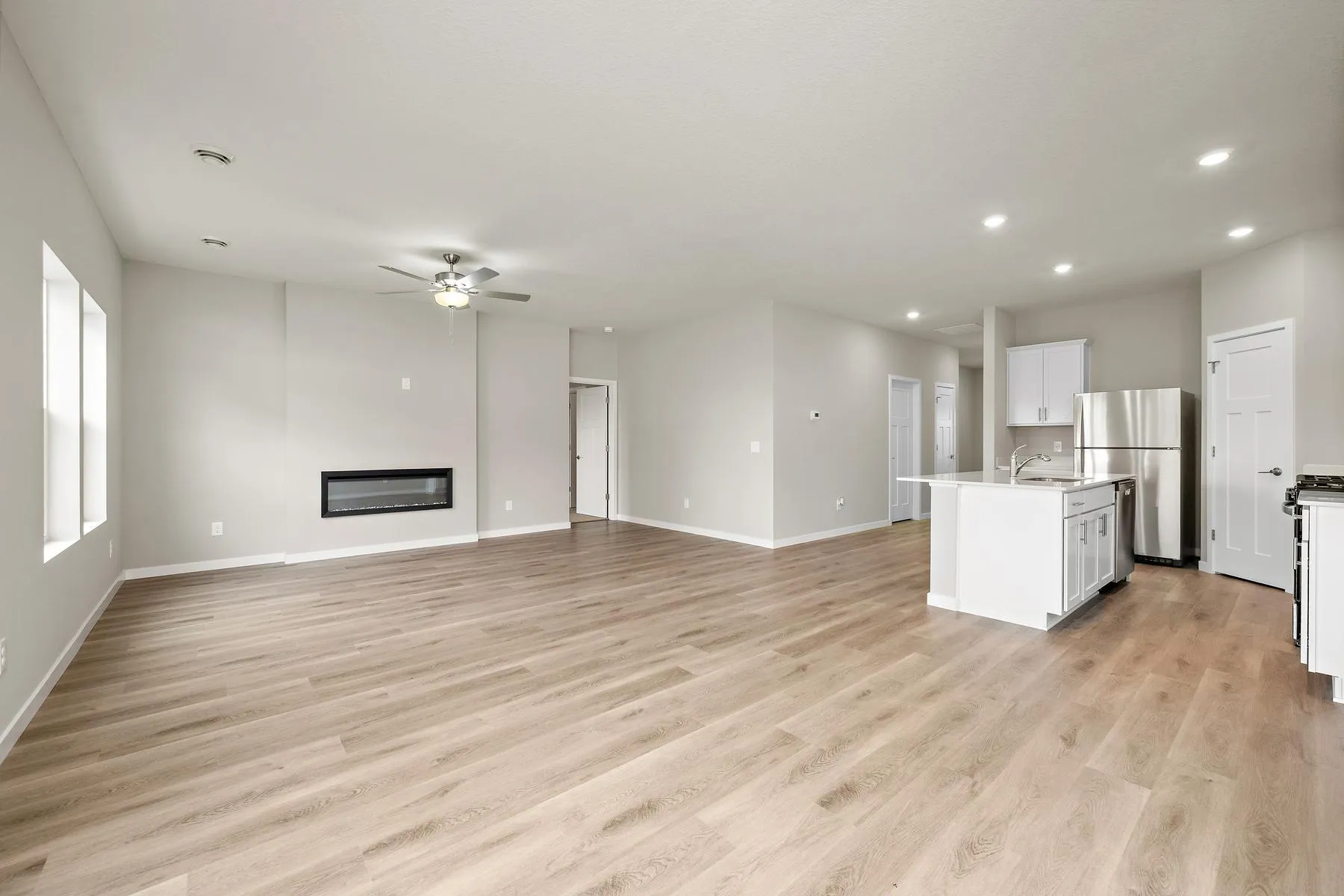 Photo 8 of 8472 Walnut Street