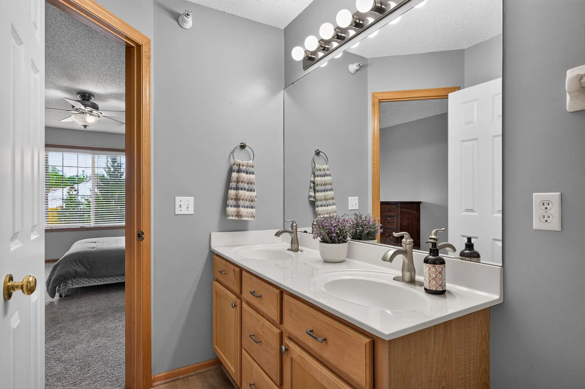 Photo 23 of 17679 Hackberry Court