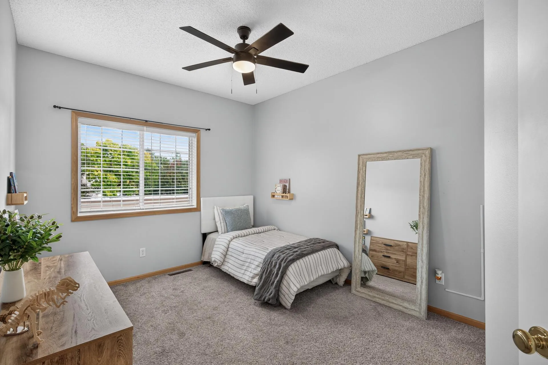 Photo 14 of 17679 Hackberry Court