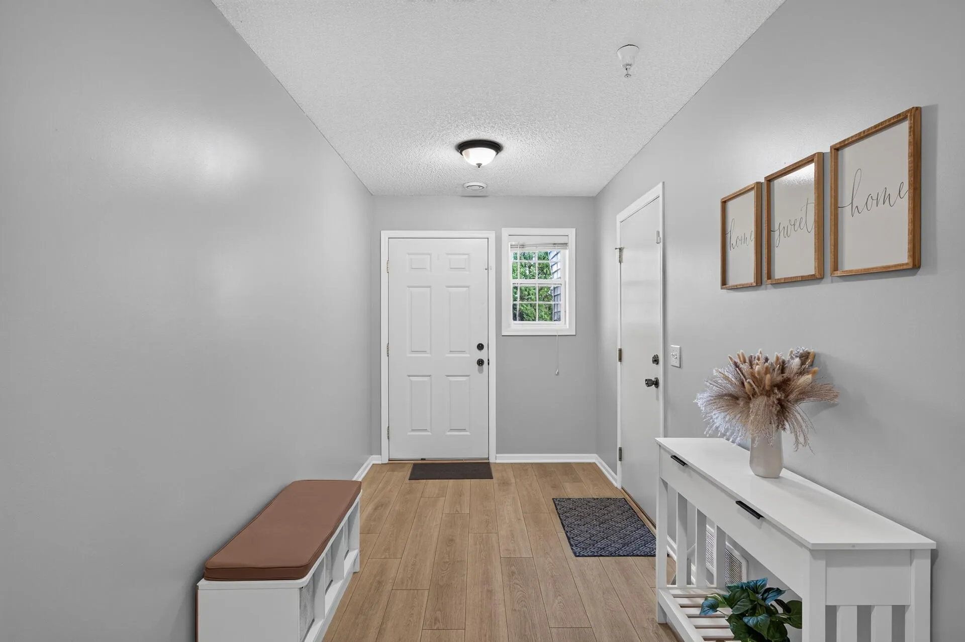 Photo 3 of 17679 Hackberry Court