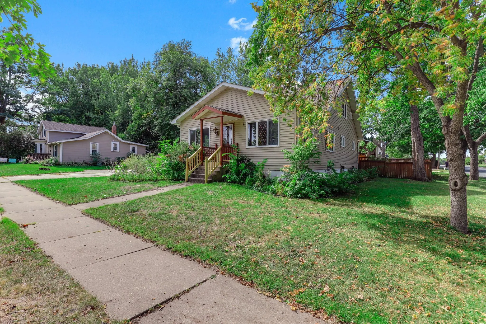 Photo 3 of 1102 Ramsey Street