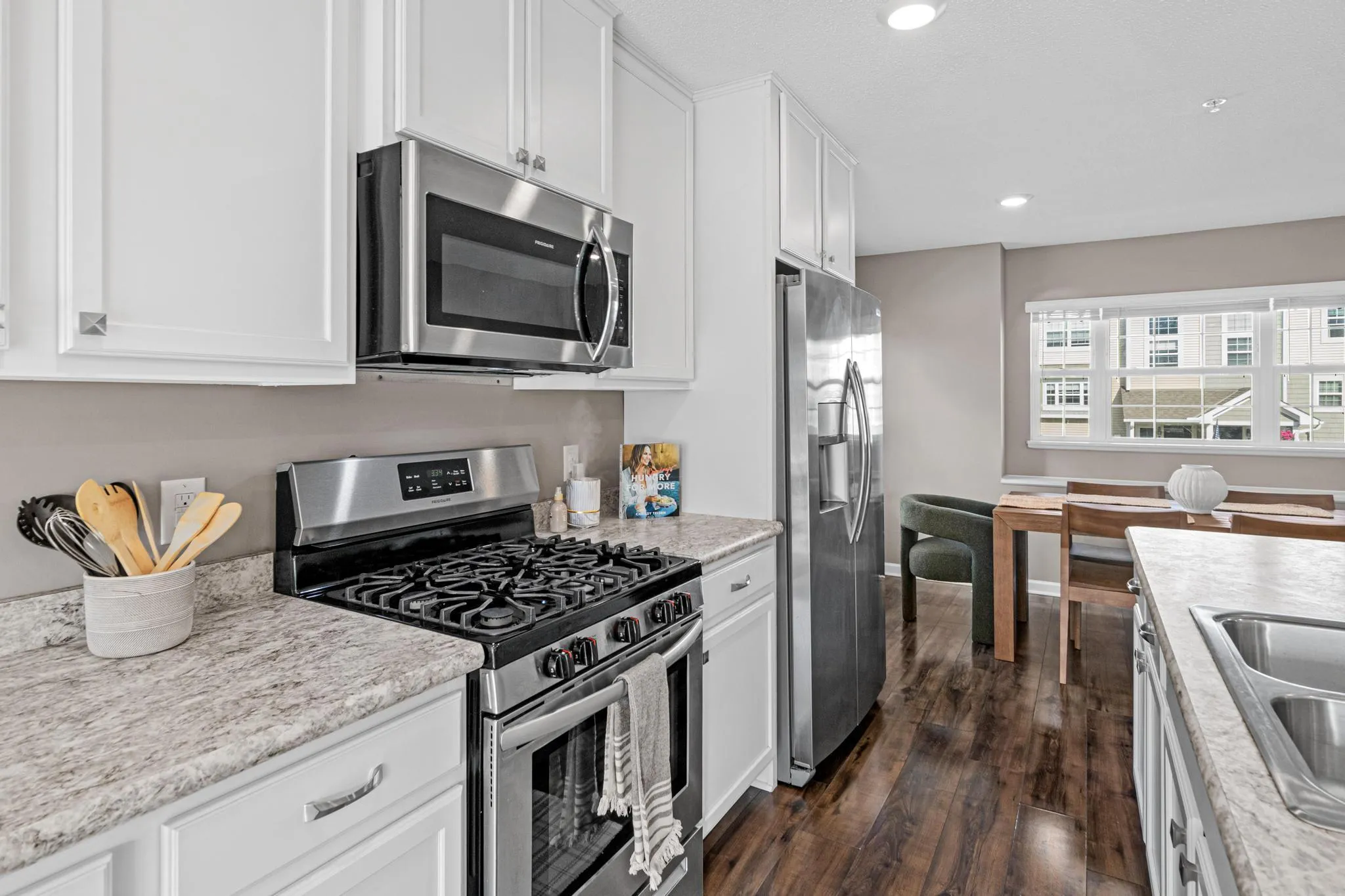 Photo 6 of 7561 Woods Edge Boulevard