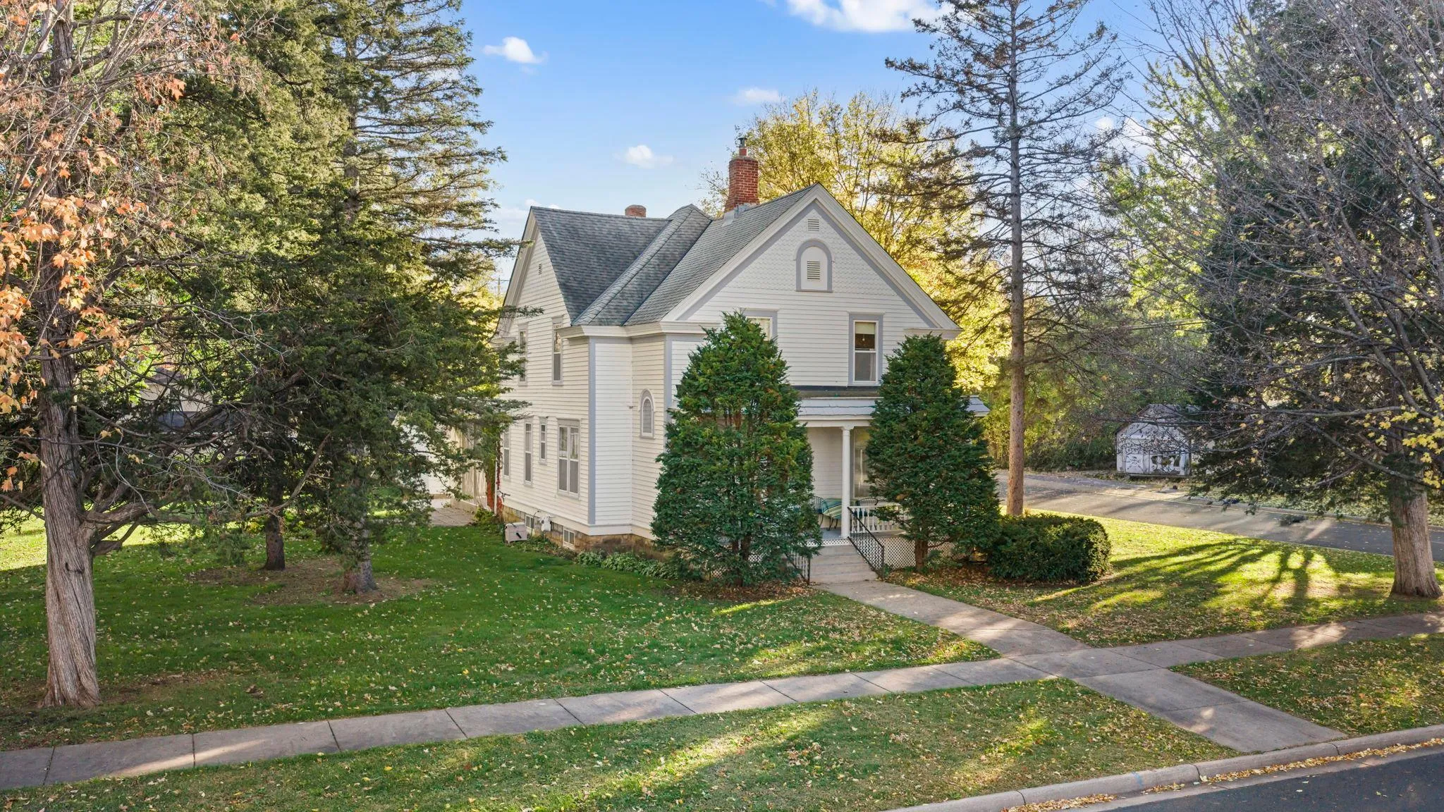 Photo 62 of 221 8th W Street