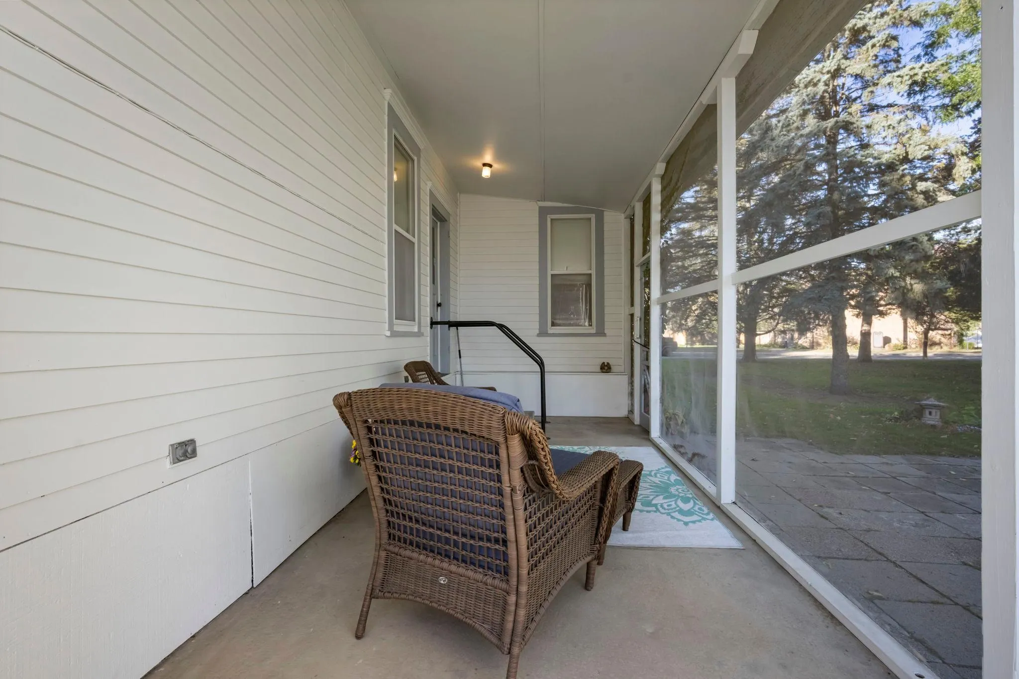 Photo 51 of 221 8th W Street