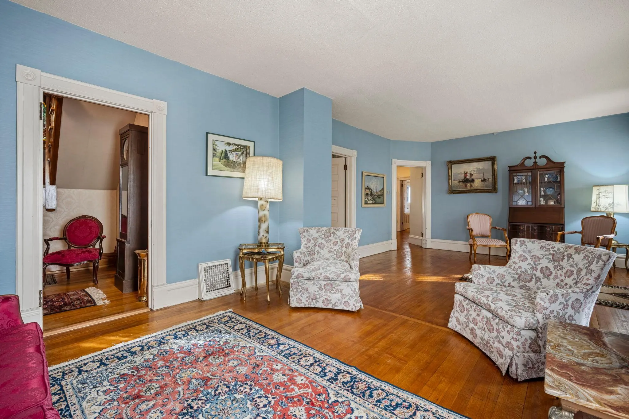 Photo 7 of 221 8th W Street
