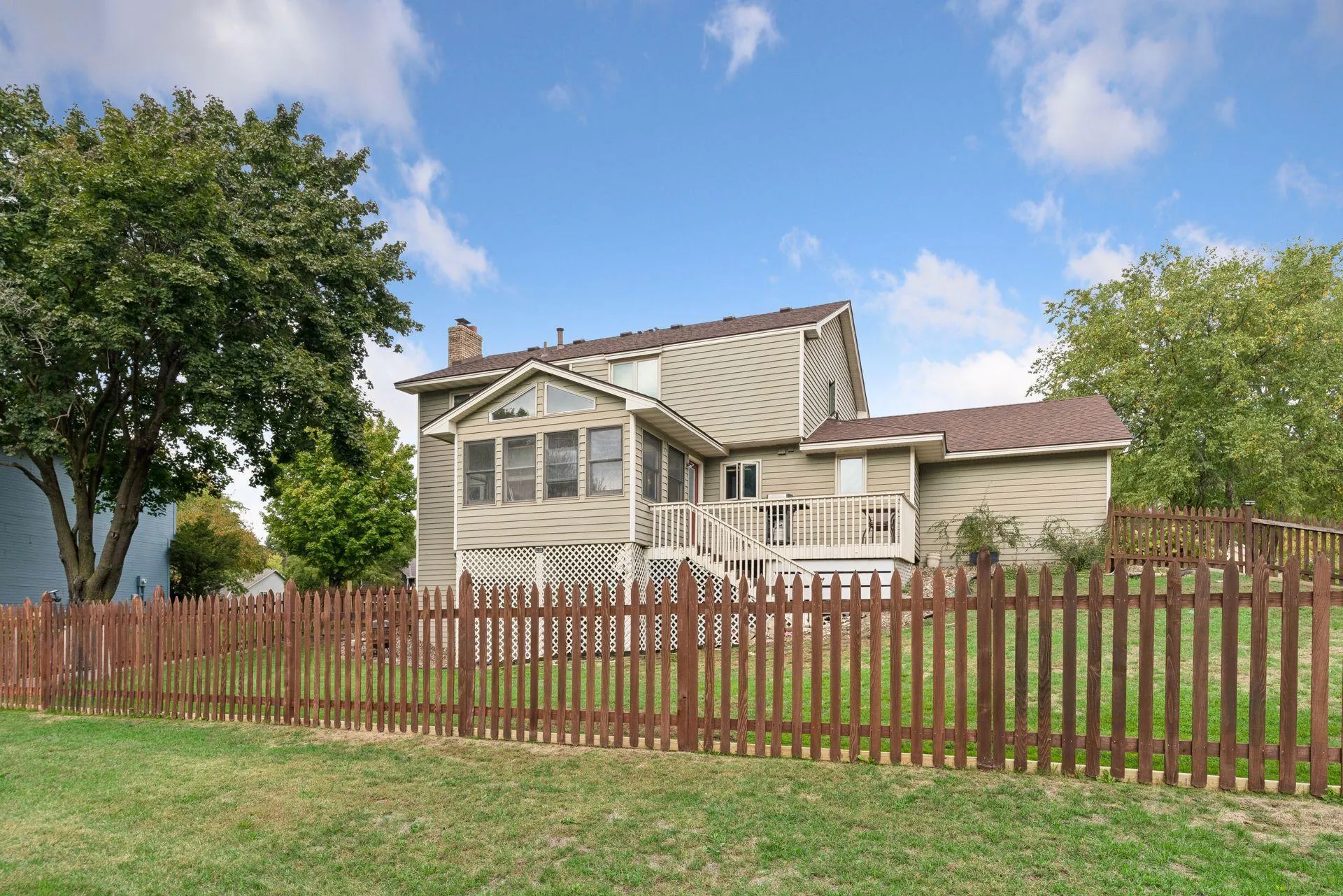 Photo 4 of 13915 Duluth Drive