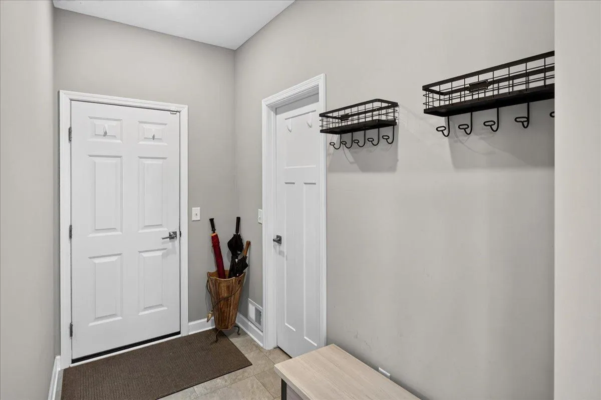Photo 14 of 2105 Itasca Circle