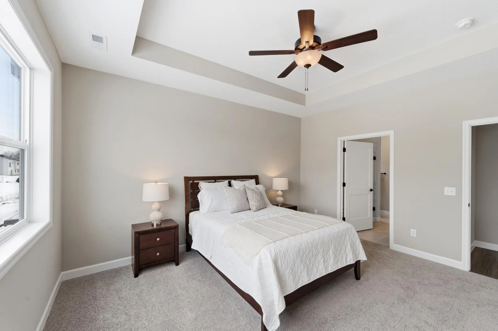 Photo 8 of 1037 E Meadowsweet Drive