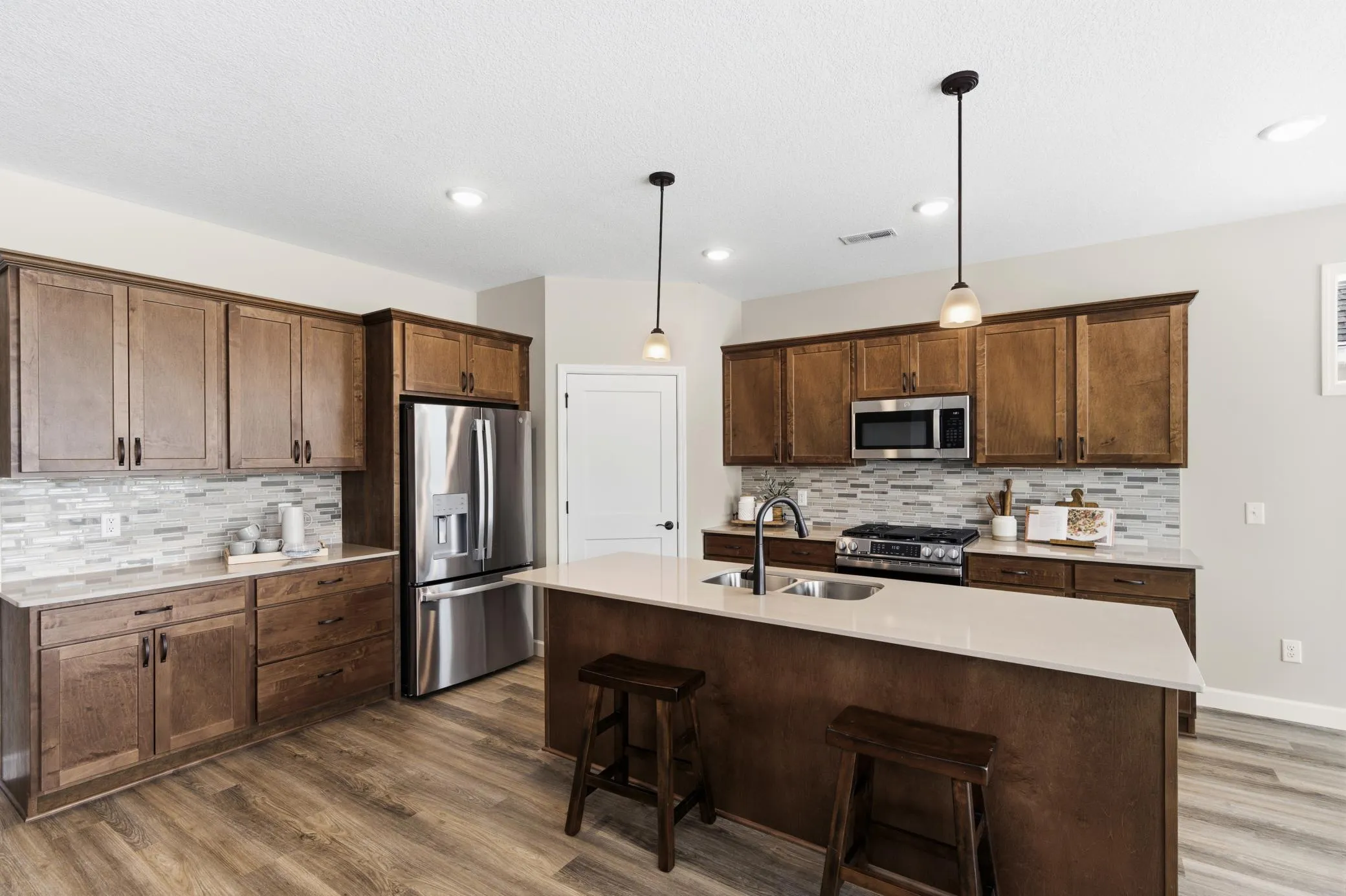 Photo 2 of 1037 E Meadowsweet Drive
