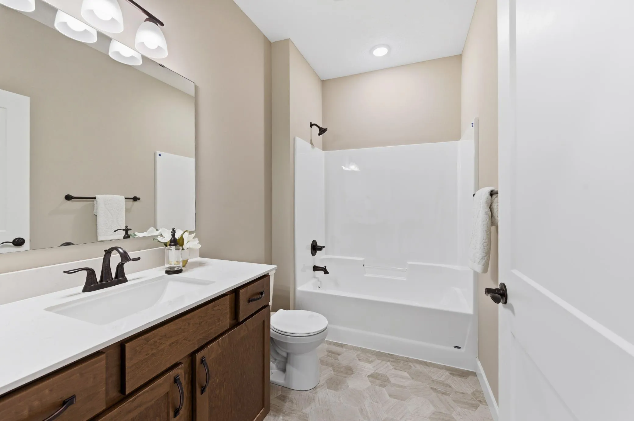 Photo 15 of 1037 E Meadowsweet Drive