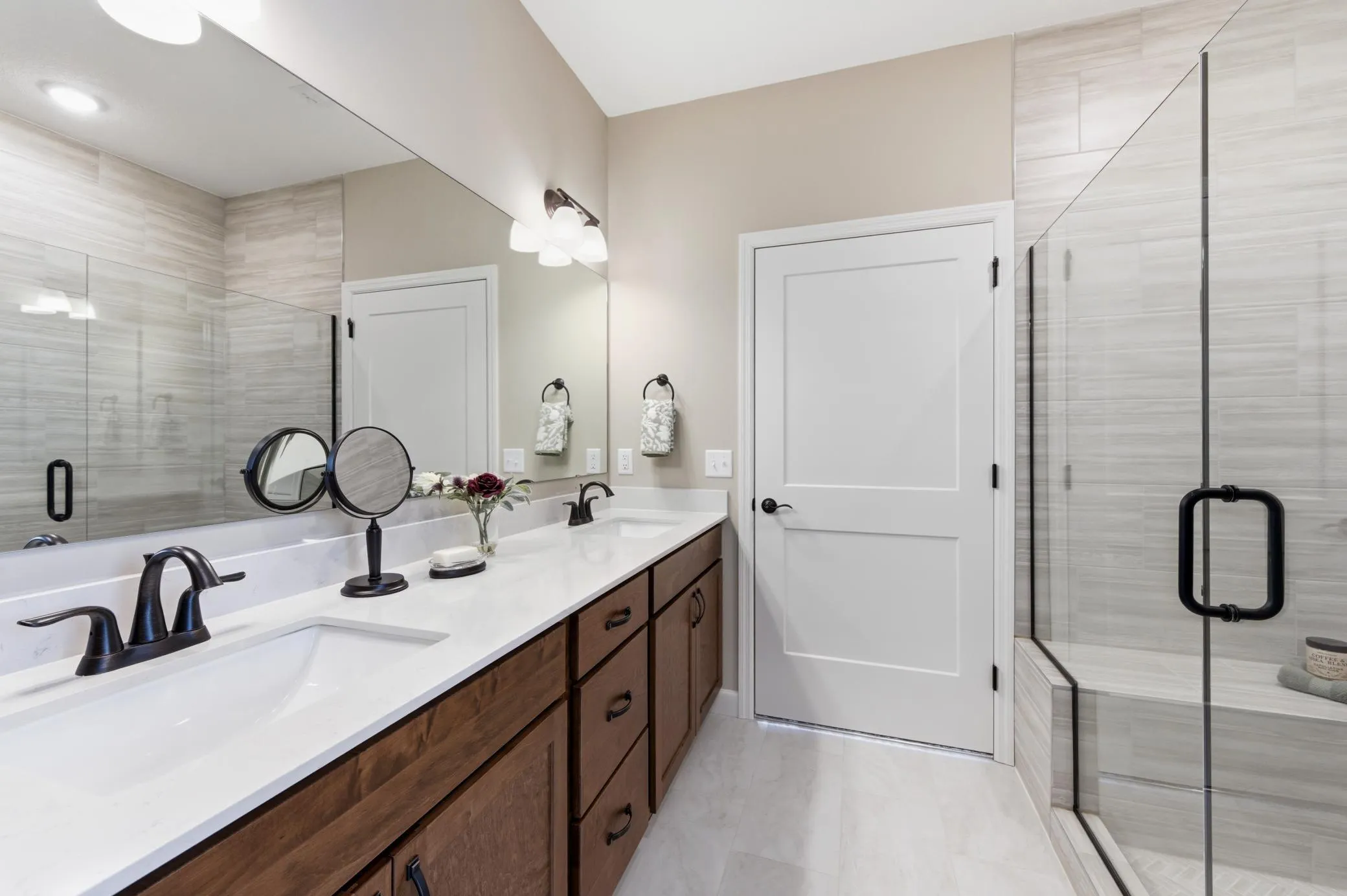 Photo 10 of 1037 E Meadowsweet Drive