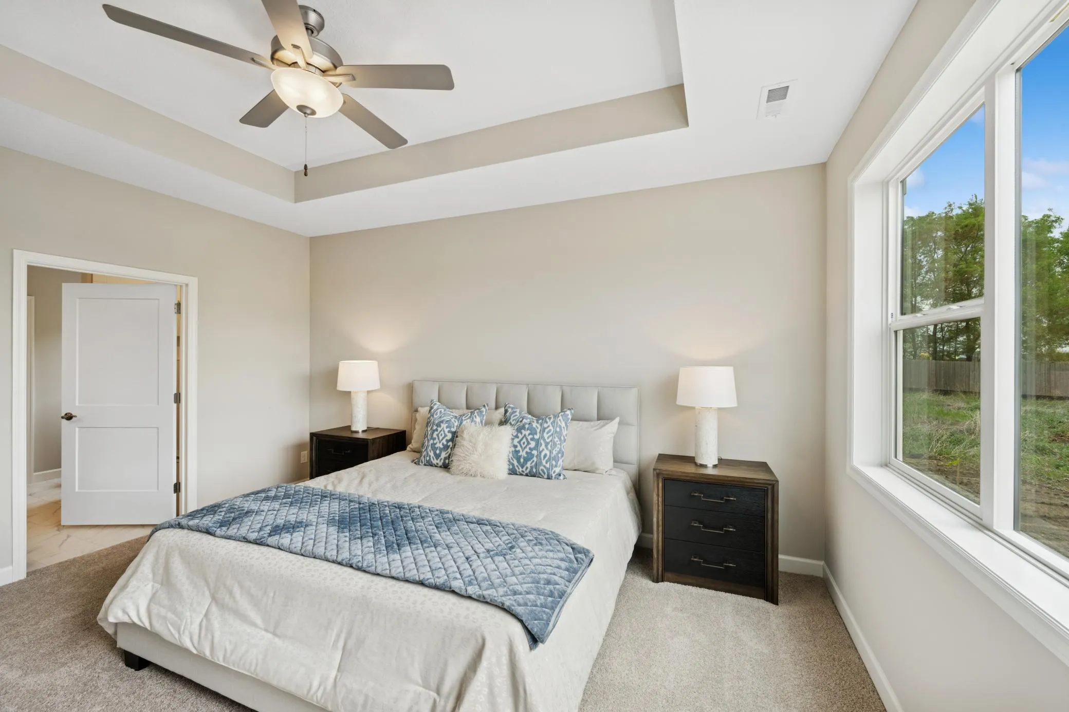 Photo 10 of 1055 E Meadowsweet Drive