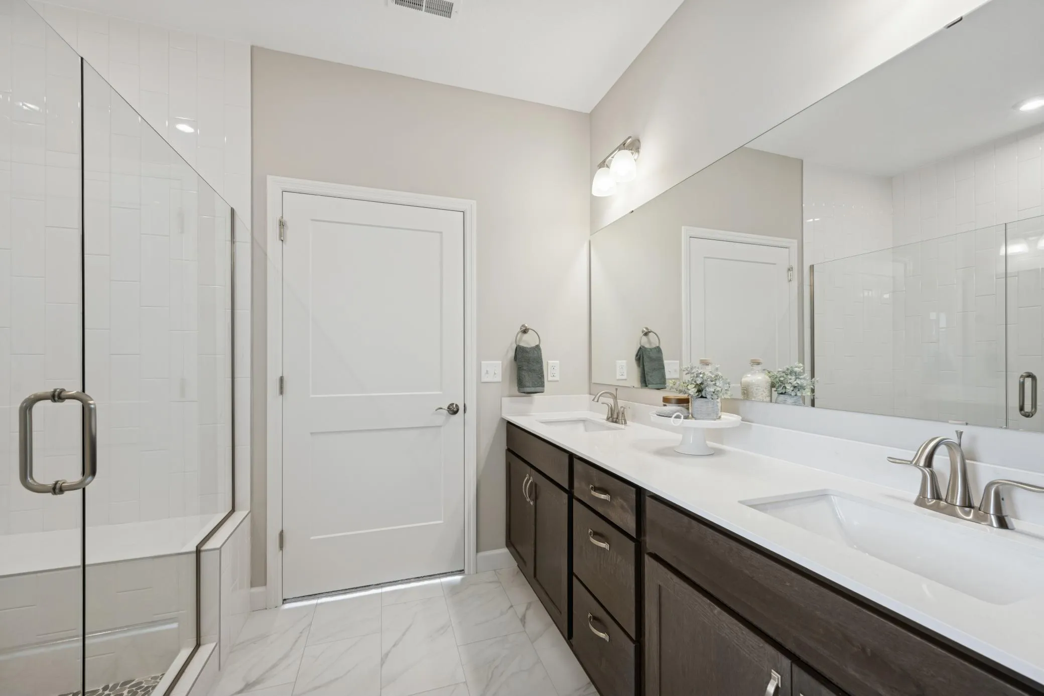 Photo 12 of 1055 E Meadowsweet Drive