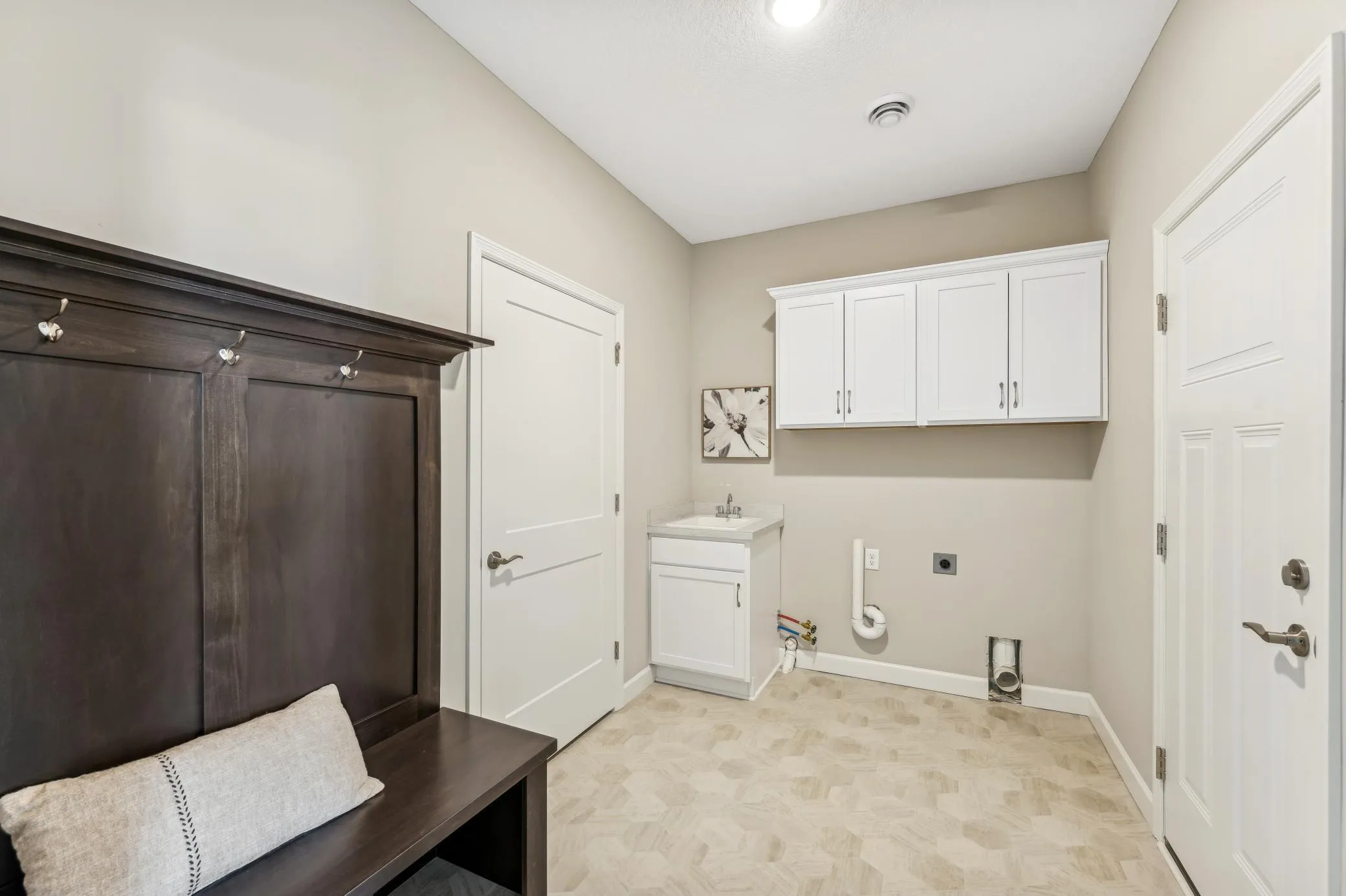 Photo 19 of 1055 E Meadowsweet Drive