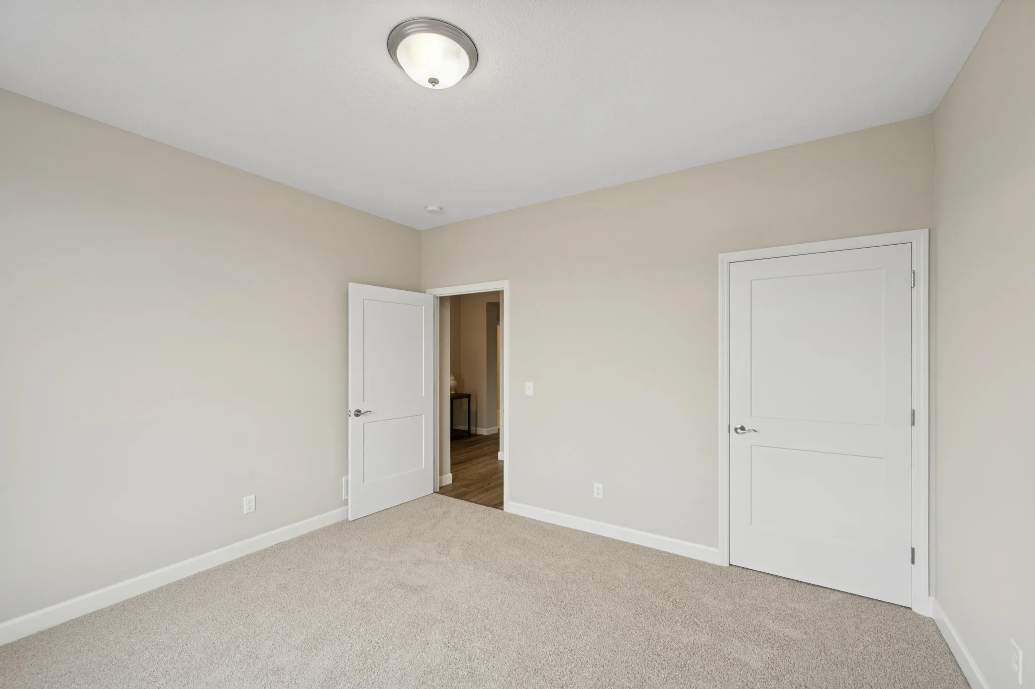 Photo 17 of 1055 E Meadowsweet Drive