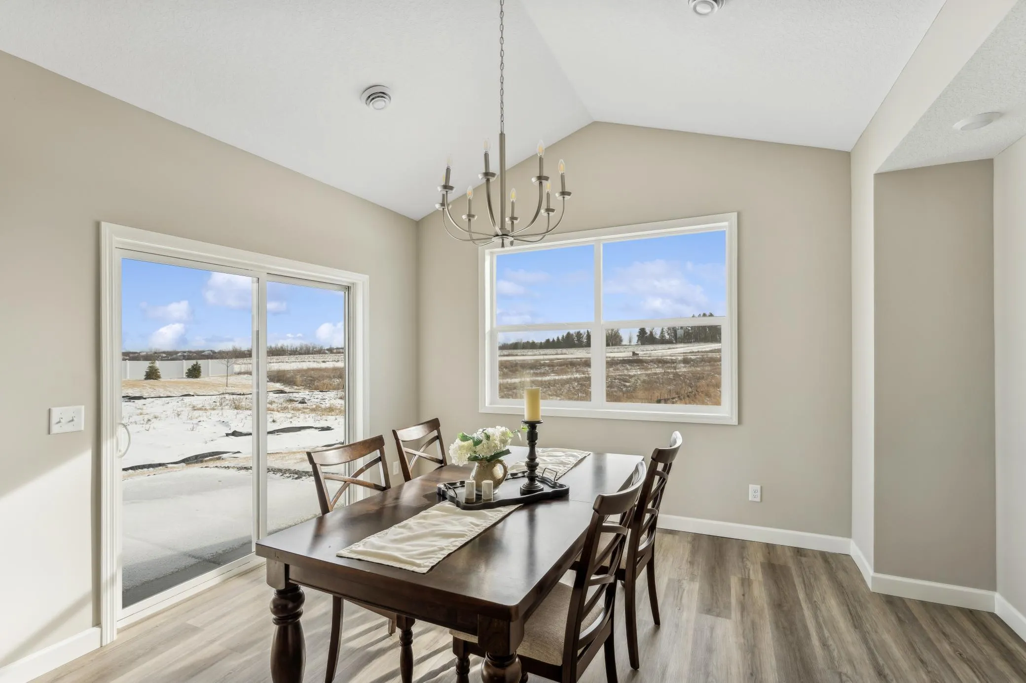 Photo 8 of 1055 E Meadowsweet Drive