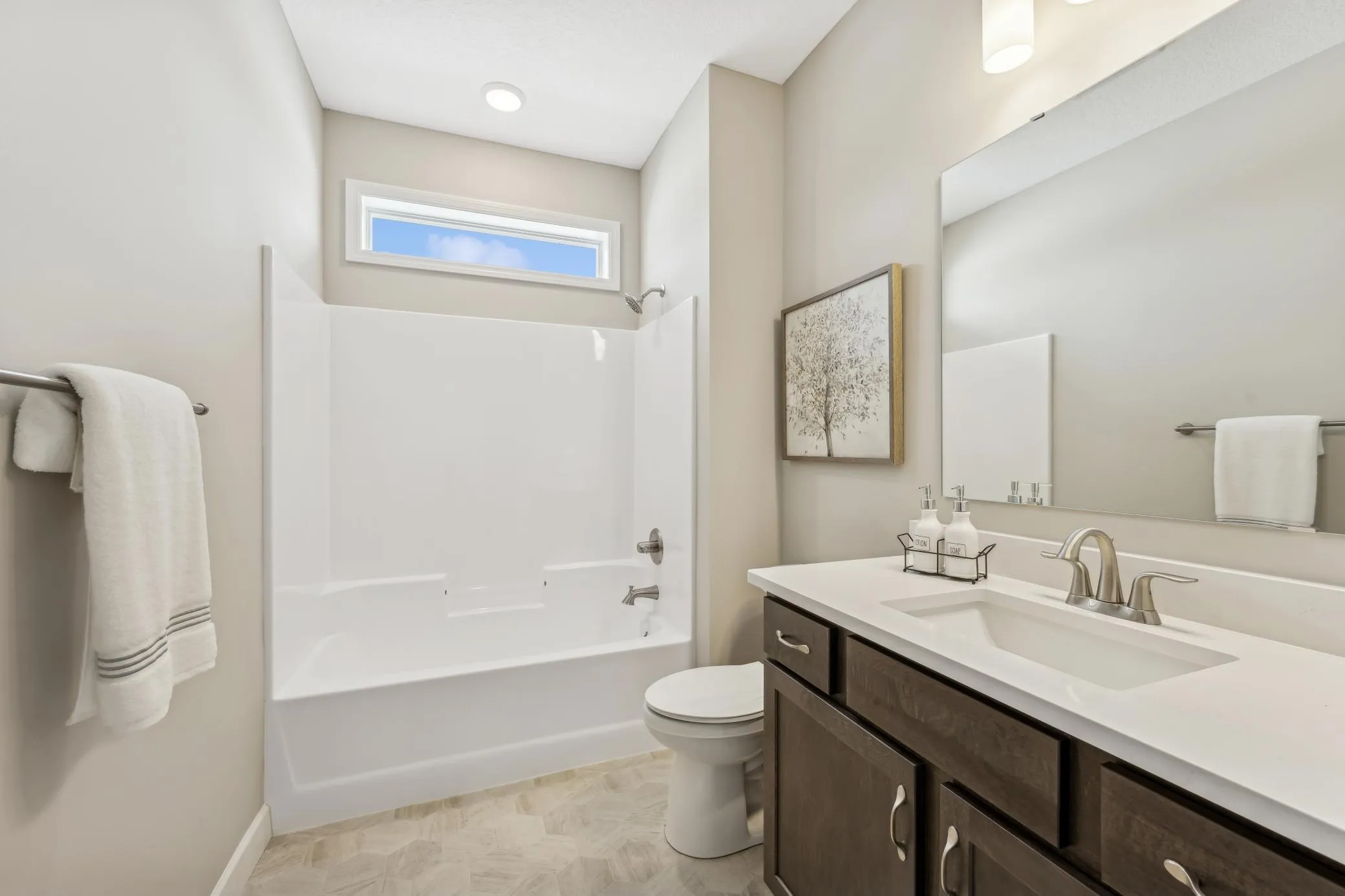 Photo 18 of 1055 E Meadowsweet Drive