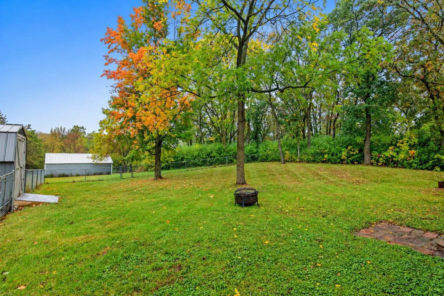 Photo 29 of 653 Deerwood Drive