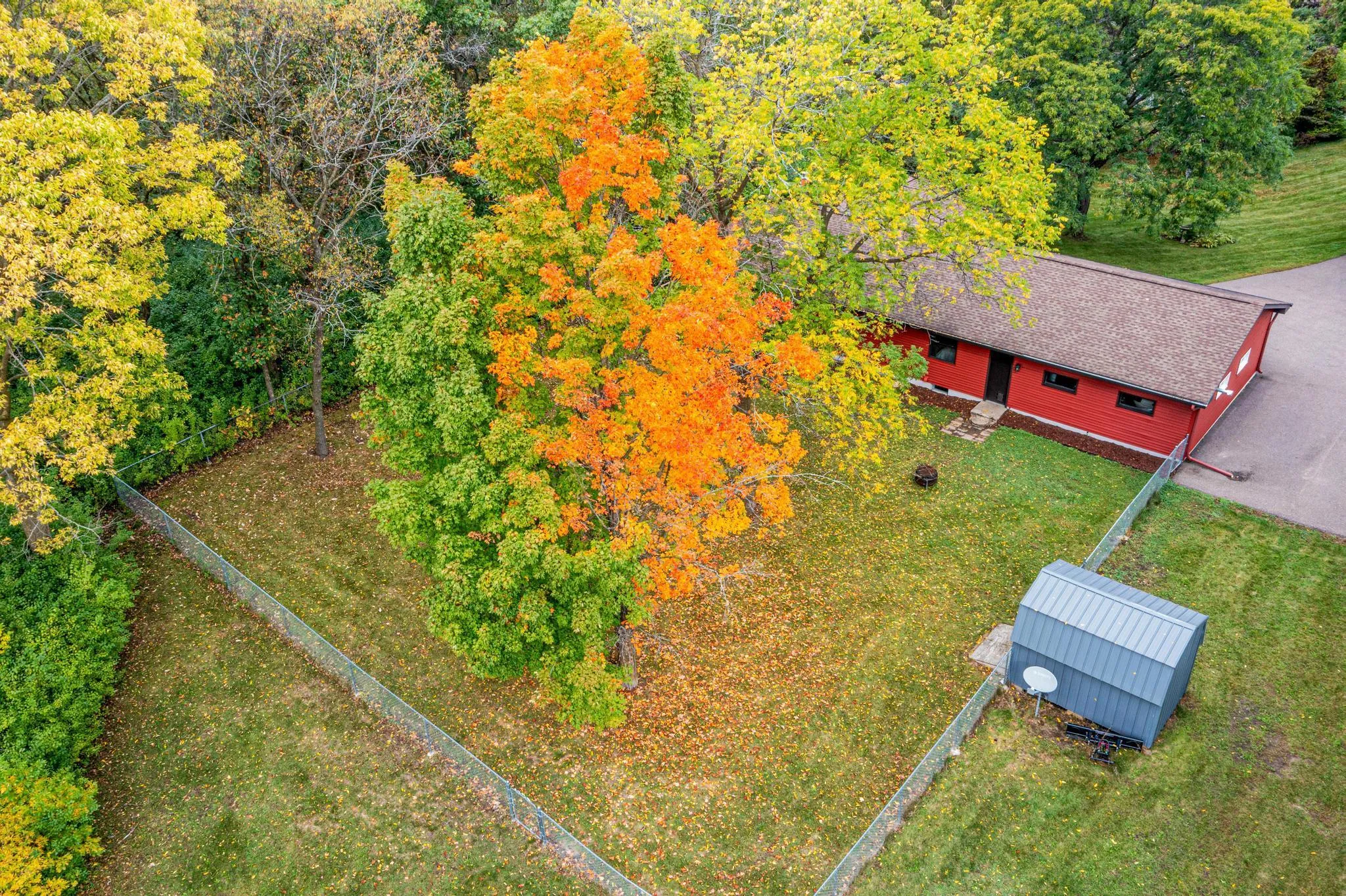 Photo 33 of 653 Deerwood Drive