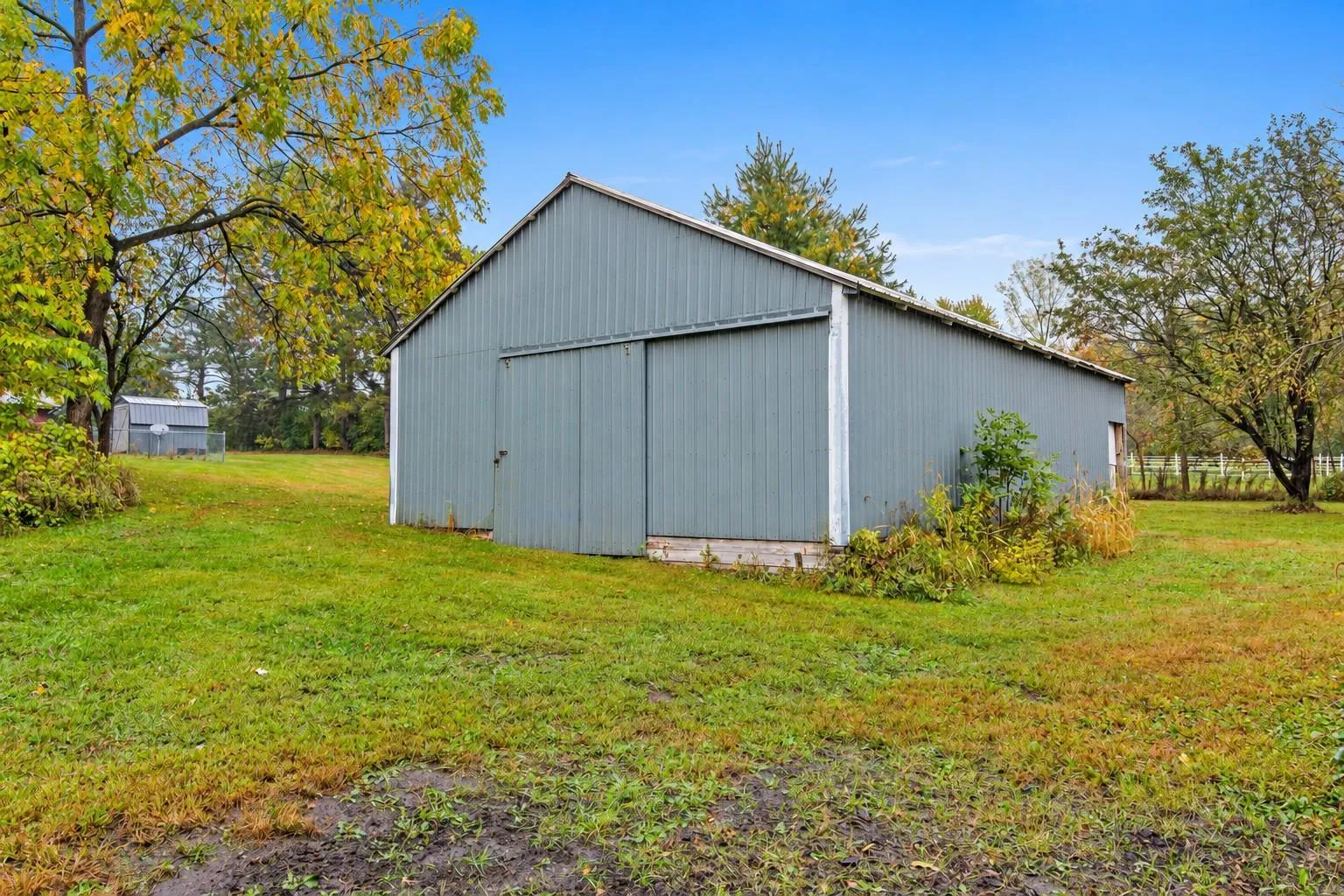 Photo 31 of 653 Deerwood Drive