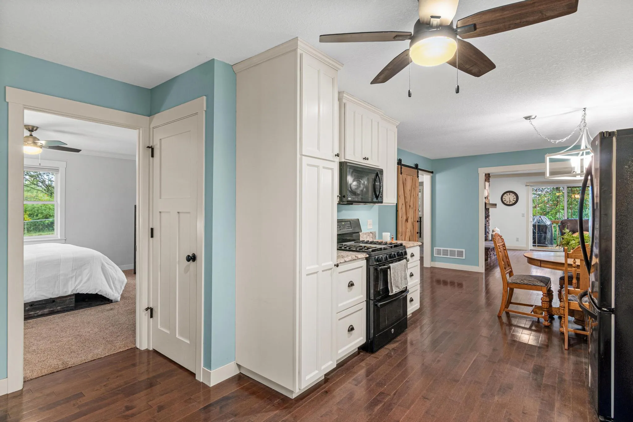 Photo 12 of 653 Deerwood Drive