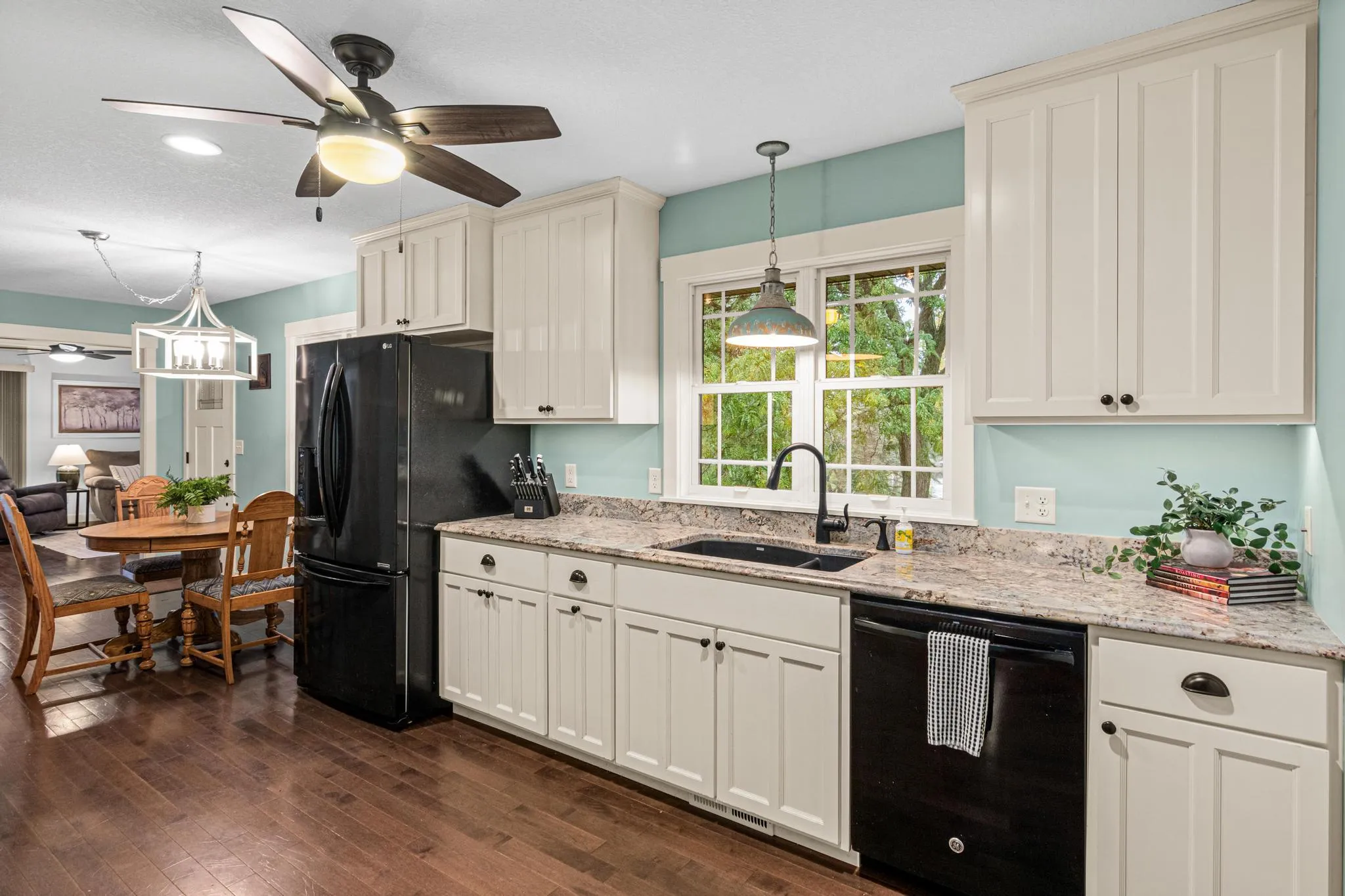 Photo 9 of 653 Deerwood Drive