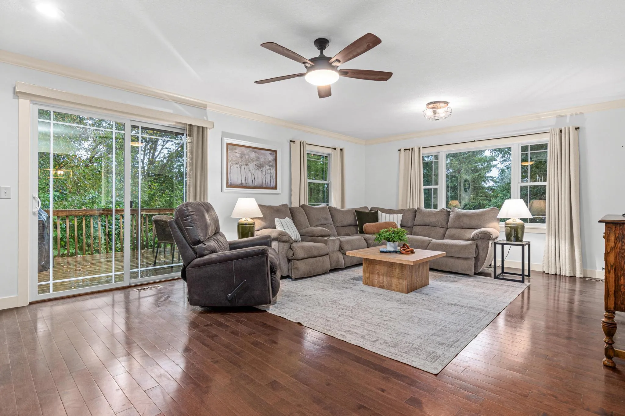 Photo 7 of 653 Deerwood Drive