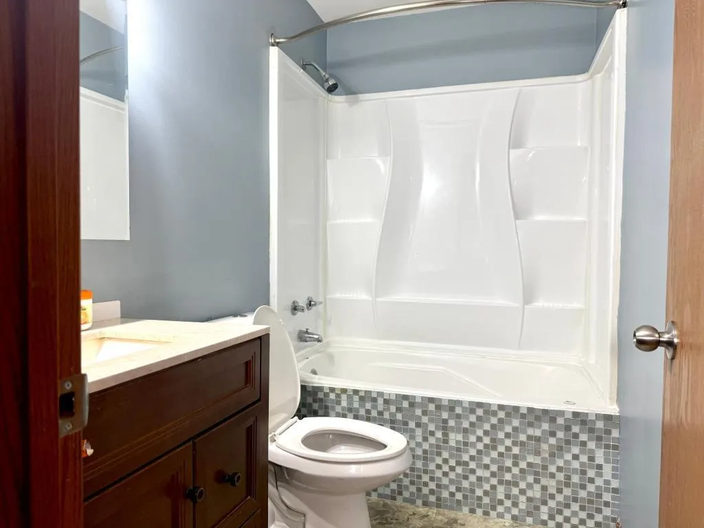 Photo 14 of 2129 49th E Way