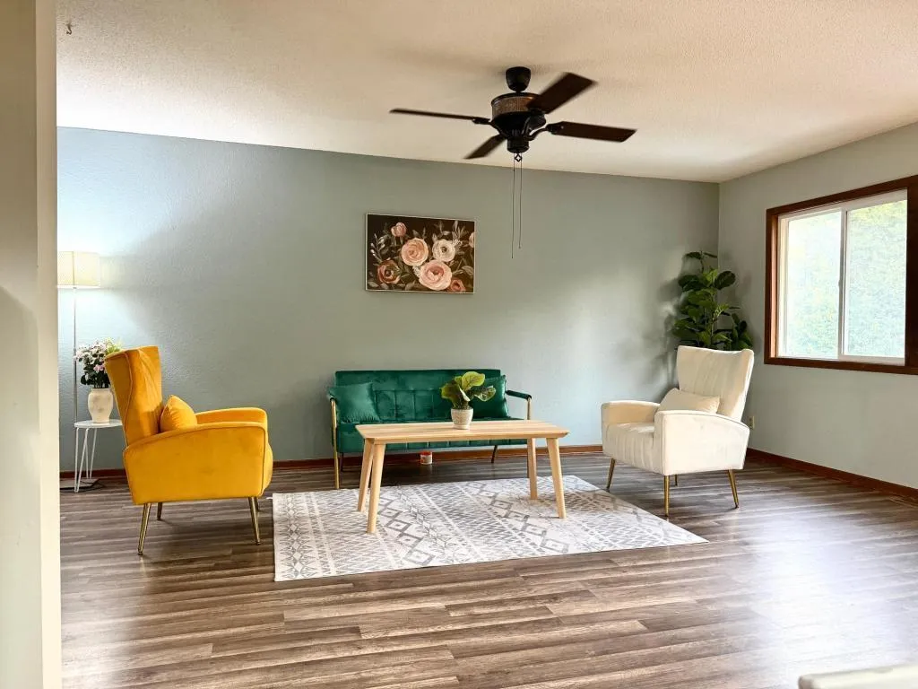 Photo 8 of 2129 49th E Way
