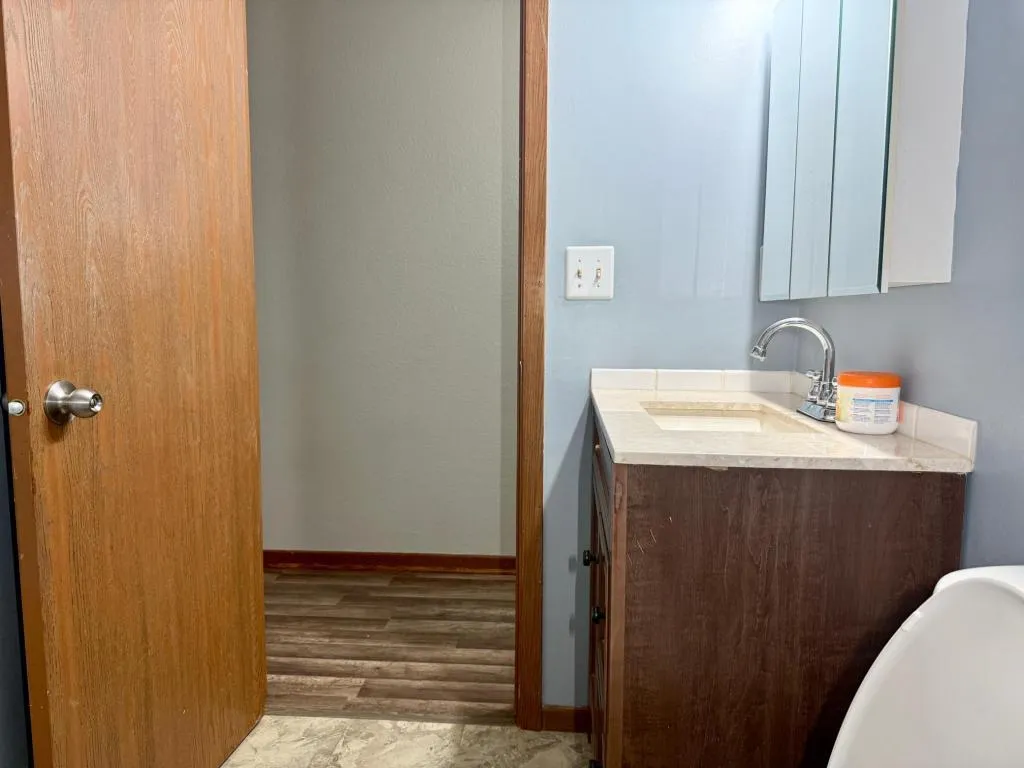 Photo 17 of 2129 49th E Way