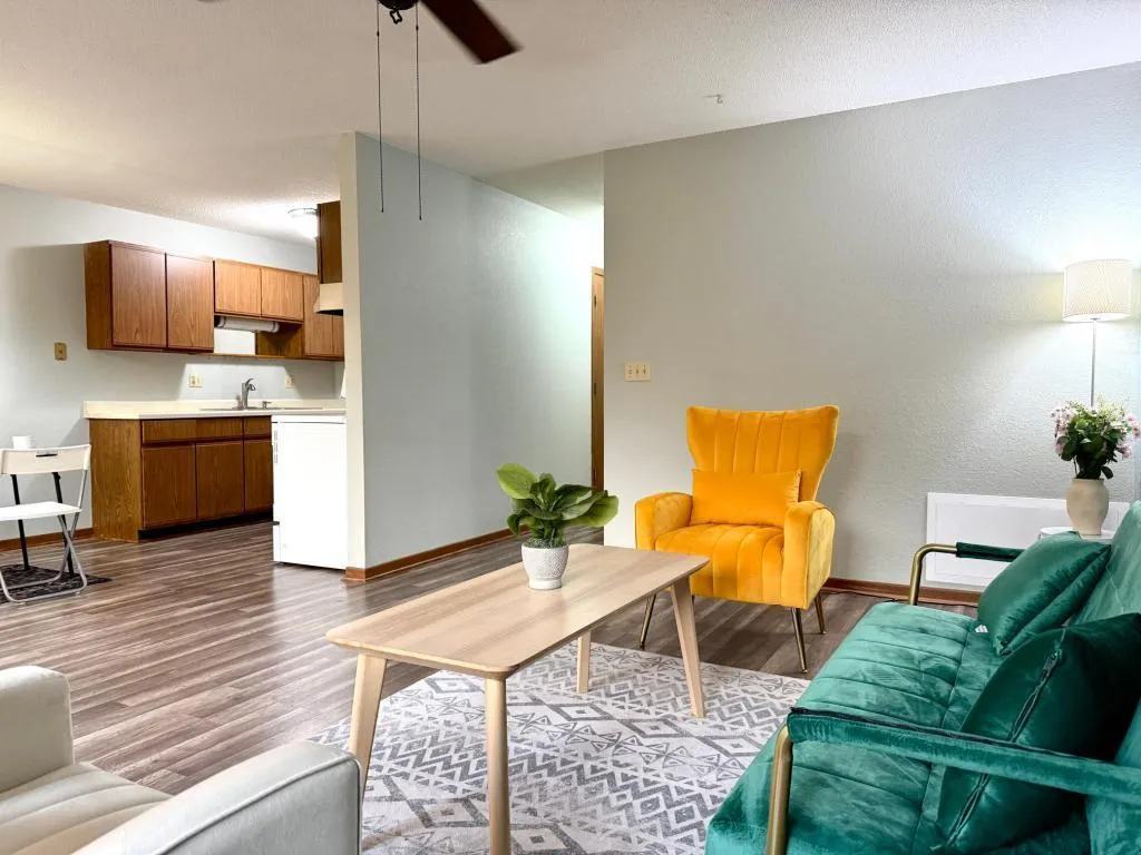 Photo 10 of 2129 49th E Way