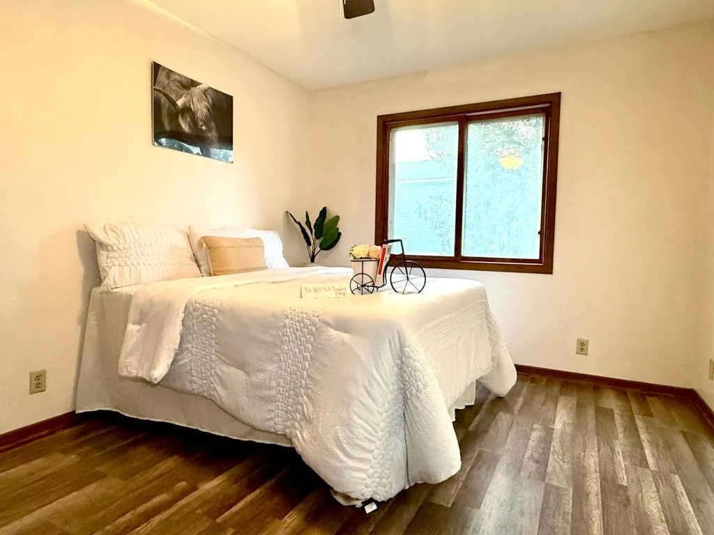 Photo 18 of 2129 49th E Way