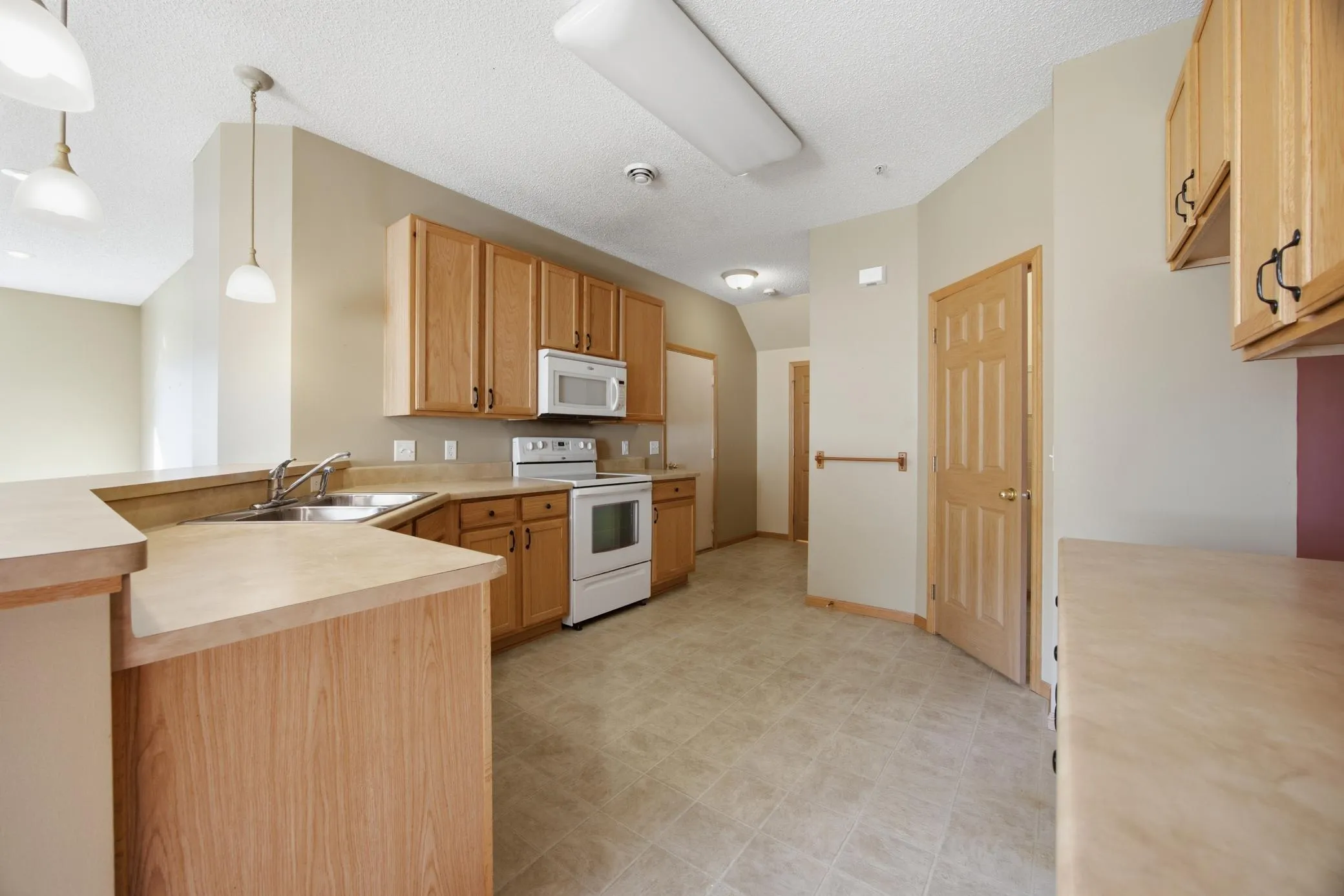 Photo 16 of 19609 Escalade Way Unit 1201