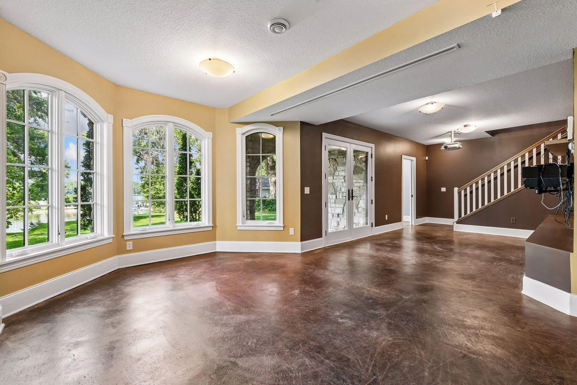 Photo 16 of 21210 Excelsior Boulevard