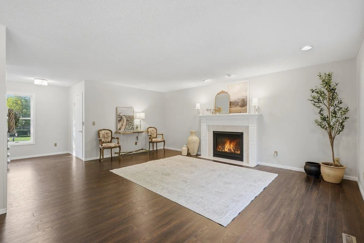 Photo 6 of 1497 Golf View Drive