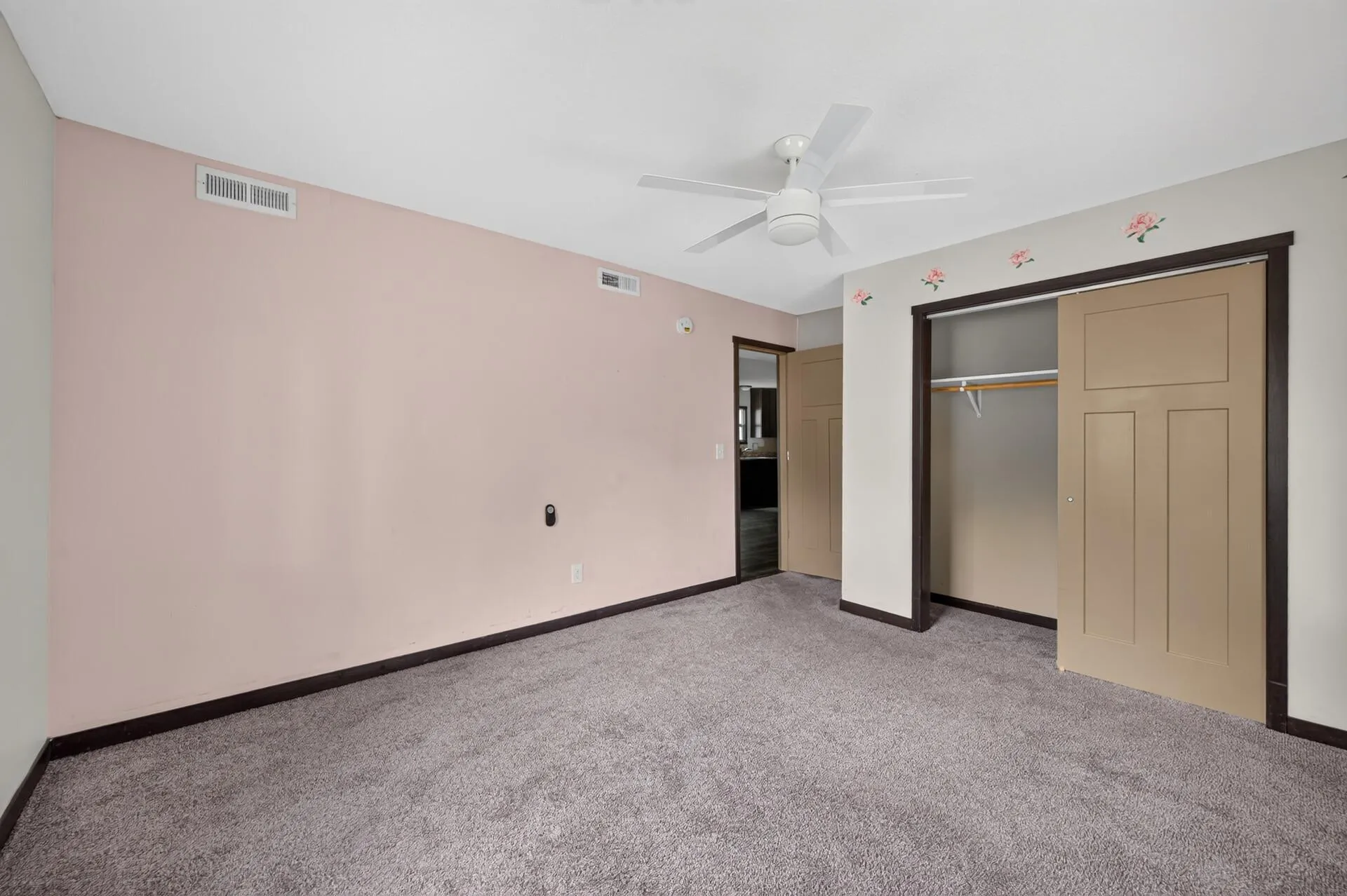 Photo 18 of 210 Euclid Avenue