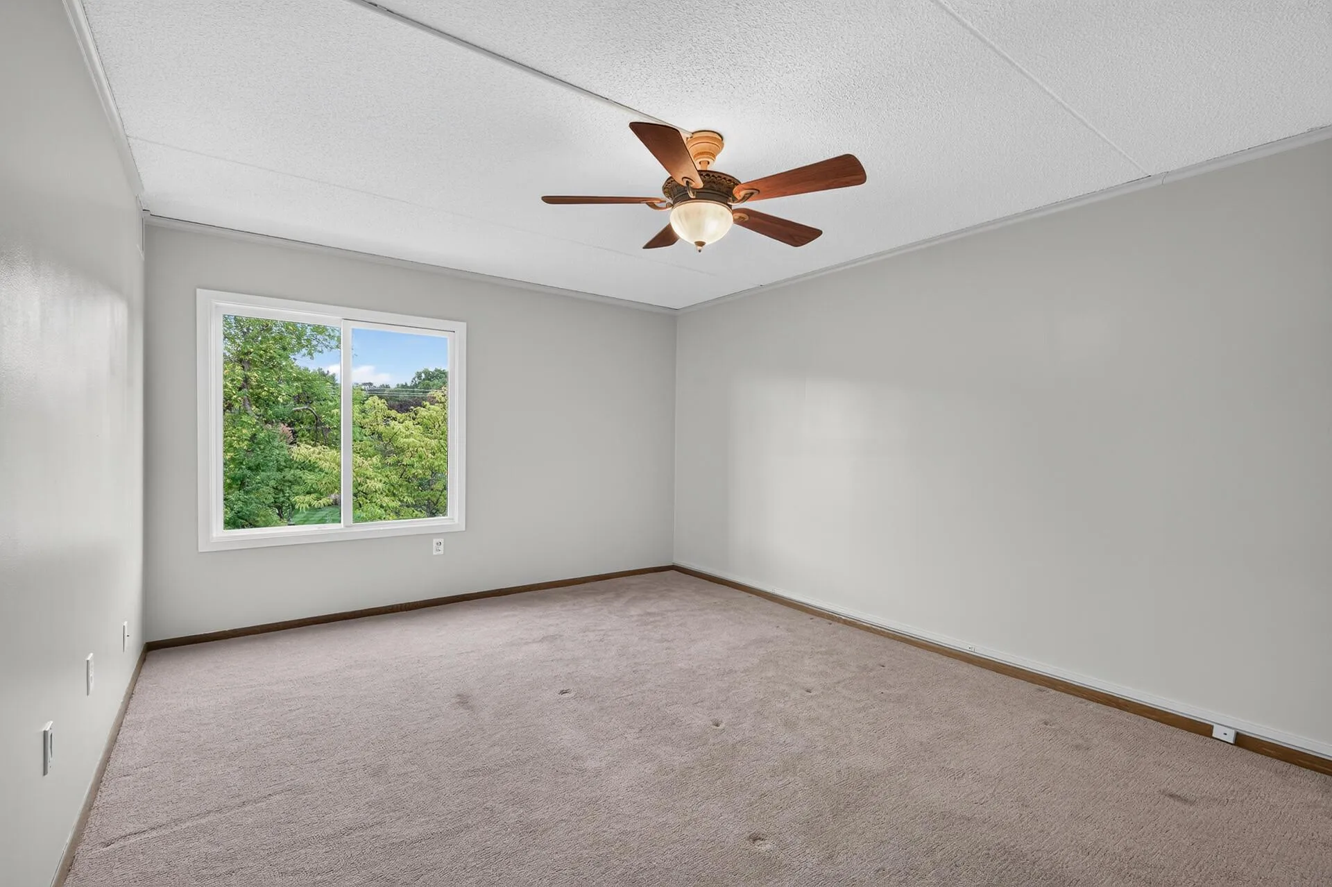 Photo 19 of 1077 Sibley Memorial Highway Unit 608