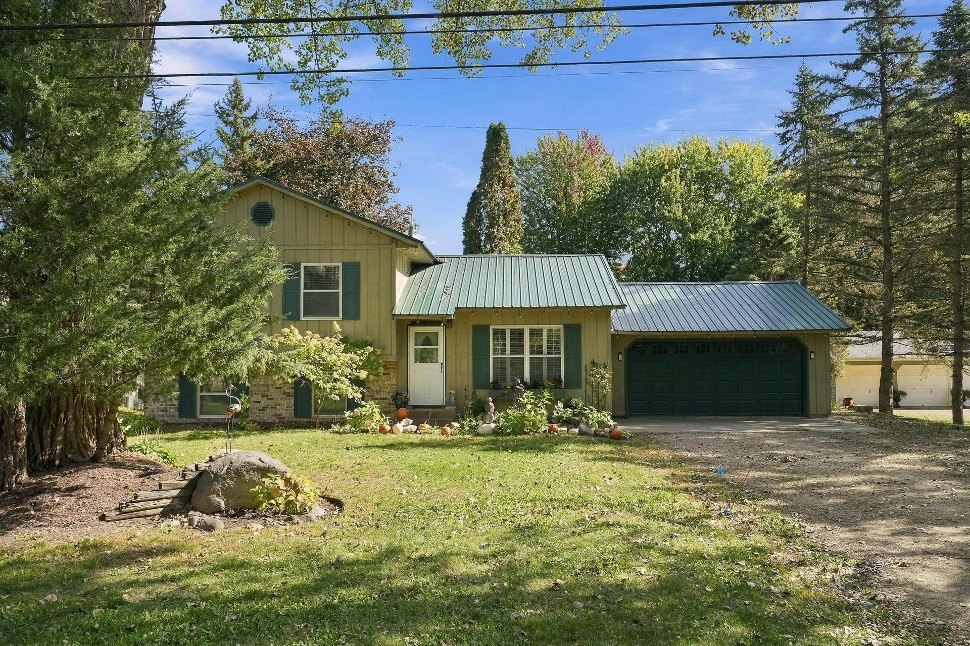 Photo 2 of 5474 Portland Avenue