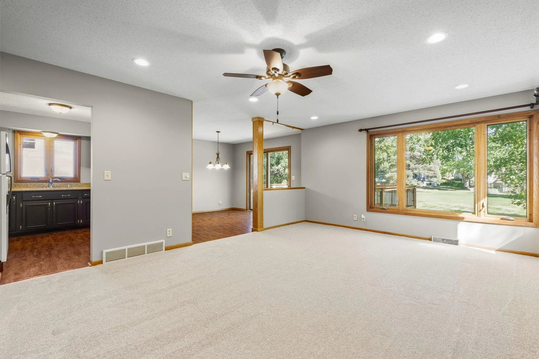 Photo 5 of 1719 Cudd Circle