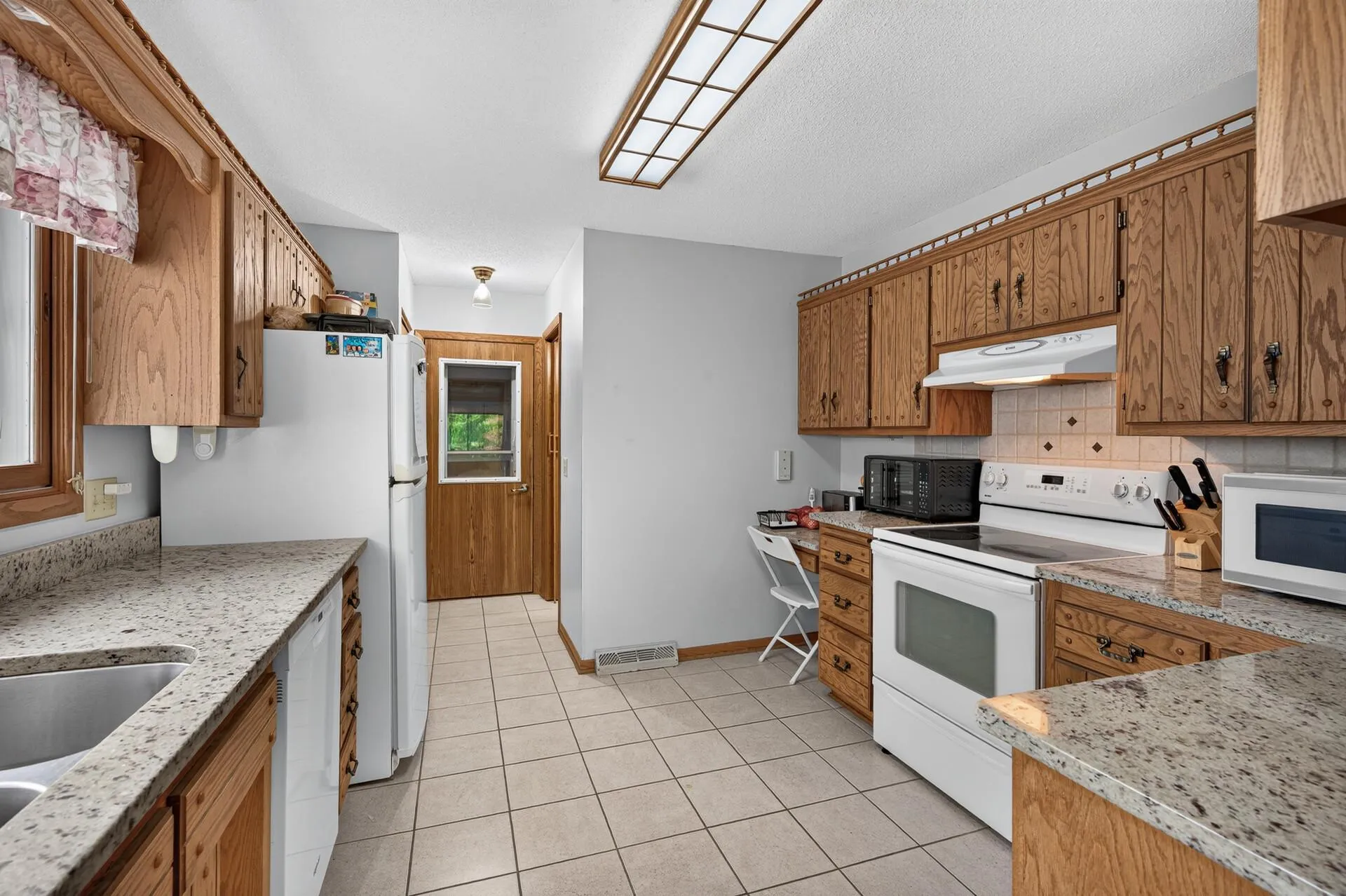 Photo 16 of 38558 Grand Avenue