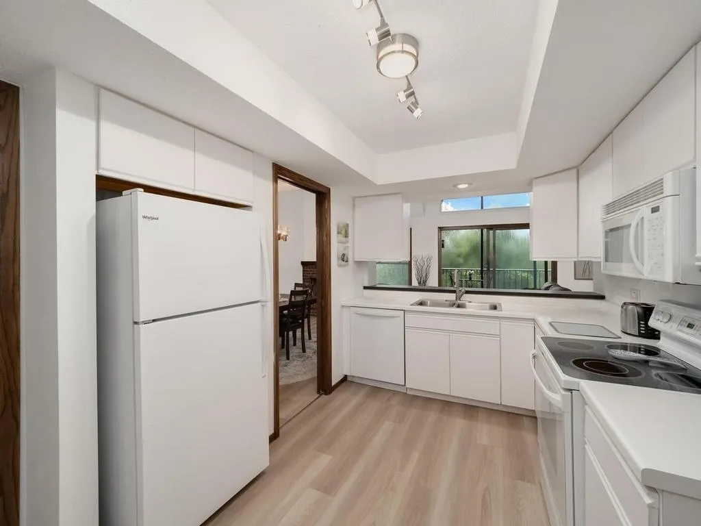 Photo 15 of 9700 Portland S Avenue Unit 331