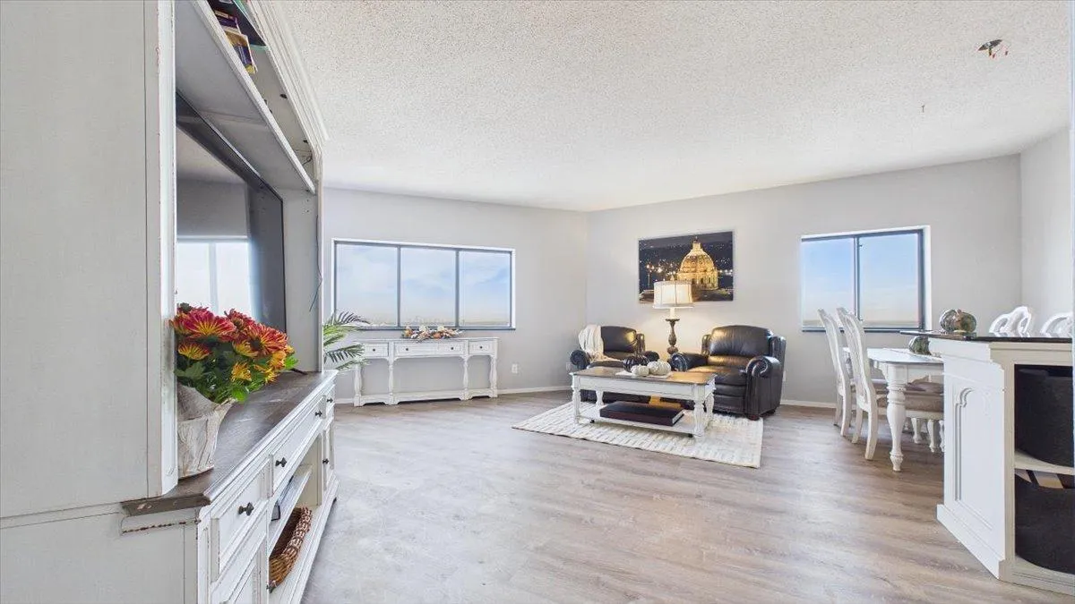 Photo 20 of 78 10th E Street Unit 3410