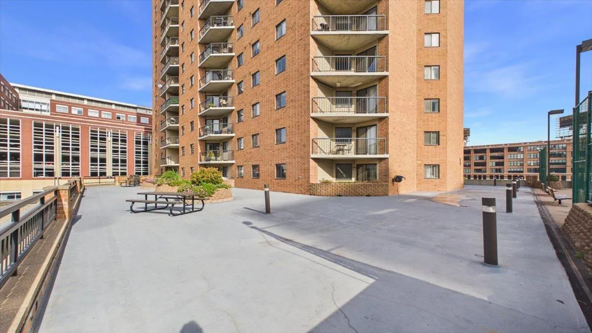 Photo 41 of 78 10th E Street Unit 3410